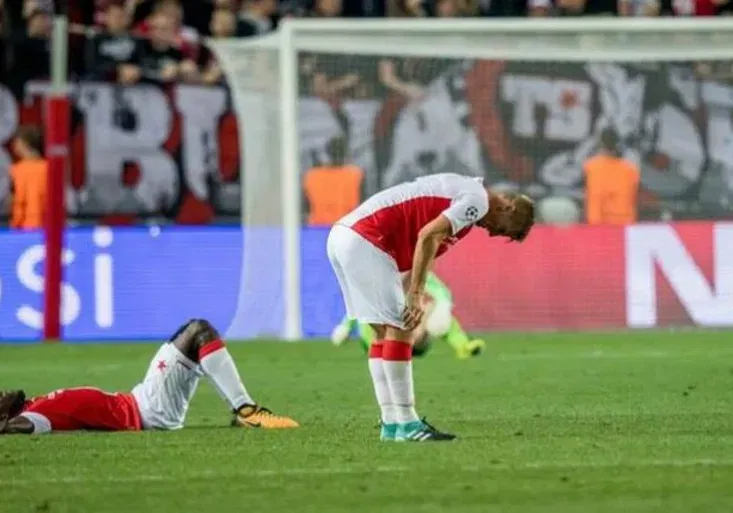 SESTŘIH: Jak Slavia spalovala šance proti APOELu. Co štvalo Hušbauera?