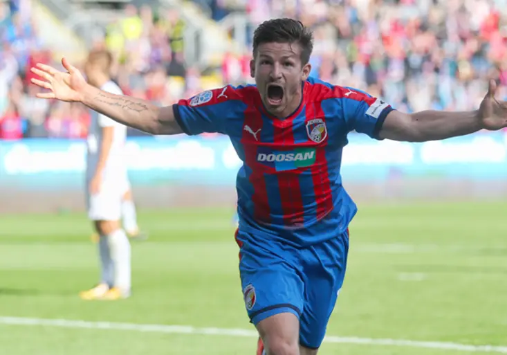 Olomoučan Chorý zazdil v Plzni tutovku, Pilař rozhodl polonůžkami! Jaký nářez dostal Baník?