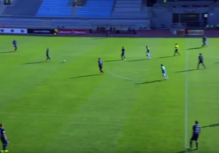 Neuvěřitelné! Fotbalisté v Estonsku dali gól za 14 vteřin! Aniž by se dotkli míče!