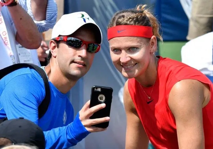 Šafářová v Torontu předvedla svoji zlatou ruku! V osmifinále se představí i Plíšková a Strýcová