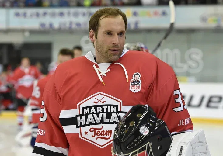 Multitalent Petr Čech! Jak mu to šlo v hokejové brance při Havlátově rozlučce?