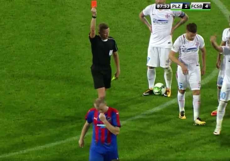 Sen o Lize mistrů se Plzni rozplynul! Krmenčík oživil naději, pak zasadil bláznivým vyloučením poslední ránu