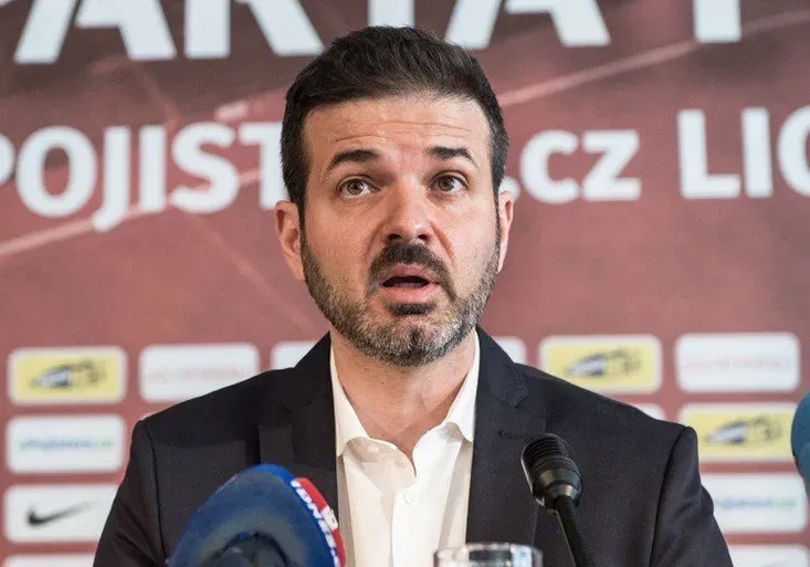 Zdrcující ohlasy na blamáž Sparty v Bělehradě. Jak přilili olej do ohně kouč a kapitán?