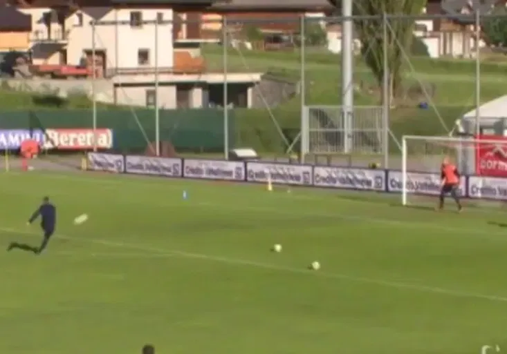 Kouzelná levačka stále funguje. Jak pálí Mihajlovič ve 48 letech?