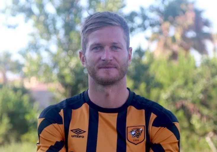 Nechtěli ho ve Spartě, teď si splnil sen. Jak Mazucha vítají v Anglii?