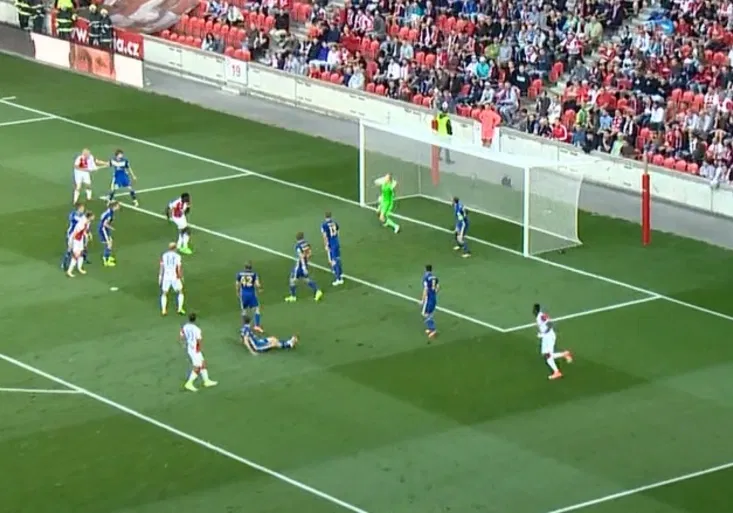 SESTŘIH: Superzákrok v Edenu! Jakou smůlu měli slávisté Hušbauer a Škoda?