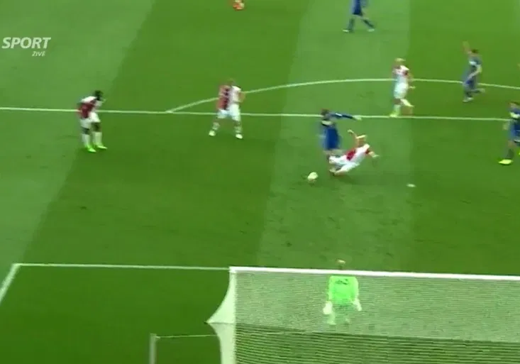 Byla přísná? Rozhodčí daroval Slavii proti BATE penaltu! Oprávněně?