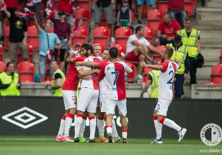 UKAŽTE ZNALOSTI: Slavia startuje boj o Ligu mistrů! Uhodnete v kvízu všechny soupeře, které už v ní potkala?
