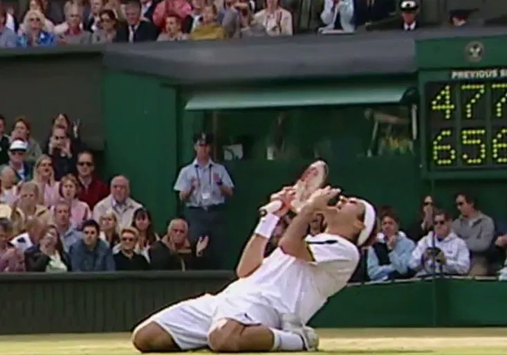 Unikátní VIDEO: Všech 19 grandslamových triumfů Rogera Federera! Jak se změnil od roku 2003?