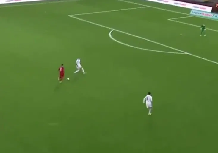 Obrovská potupa pro Galatasaray! Ve Švédsku dostal neskutečný gól