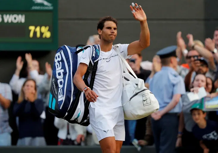 Tenisový rytíř Nadal. Jak poražený Španěl okouzlil Wimbledon?