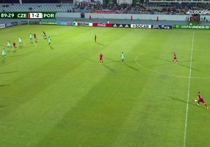 Nevídaná trefa a česká euforie! Proč zmatený rozhodčí gól na 2:2 neuznal?