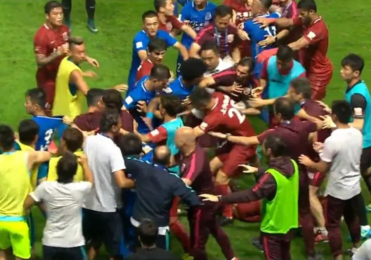 Oscarovi ujely nervy! Jak bývalá hvězda Chelsea vyvolala v Číně hromadnou bitku?