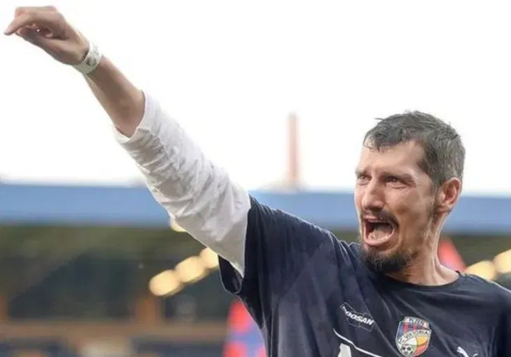 Bojovník Čiša! Těžce nemocný fotbalista se ukázal s přáteli na veřejnosti