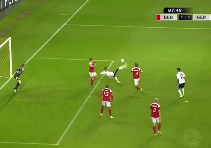 Kimmichova paráda! Jak mladík z Bayernu nůžkami zachránil Němcům plichtu v Dánsku?