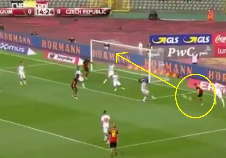 Trapas Belgičana! Jak zbaběle chtěl hvězdný bek Tottenhamu využít Vaclíkova zranění?