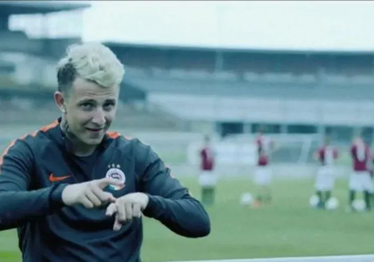 Žádný vtip! Julius Lavický si za Vyšehrad skutečně zahraje třetí ligu proti Vltavínu!