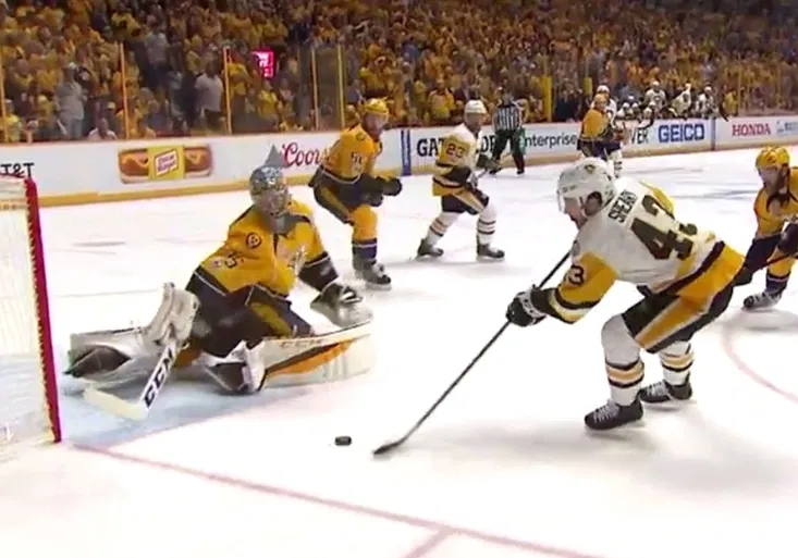 Čaroděj Rinne zamkl branku! Pádlem vychytal Shearyho a pomohl otočit bitvu s Pittsburghem!