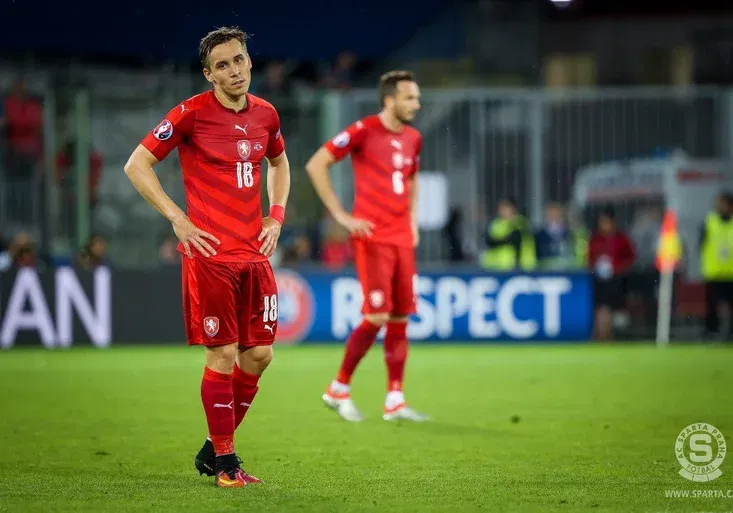 Zdravotní problémy? Šural si prý místo reprezentace užívá ve Španělsku!