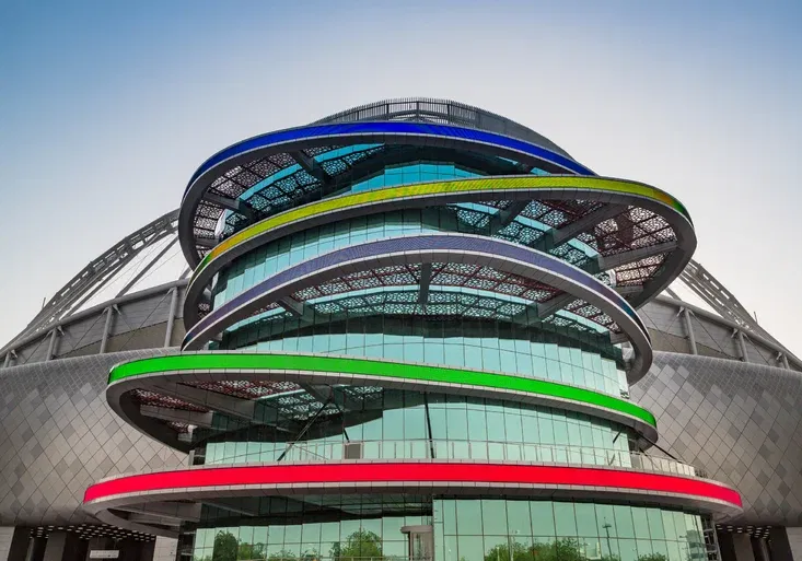 Impozantní! Katar otevřel první stadion pro fotbalové MS 2022! Má i slíbenou klimatizaci