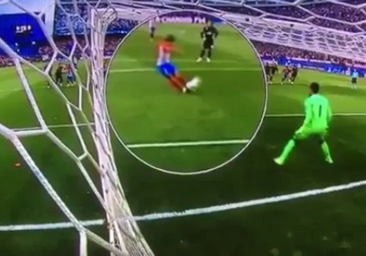 Griezmannova penalta pod lupou: Proč tenhle gól Atlétika neměl platit?