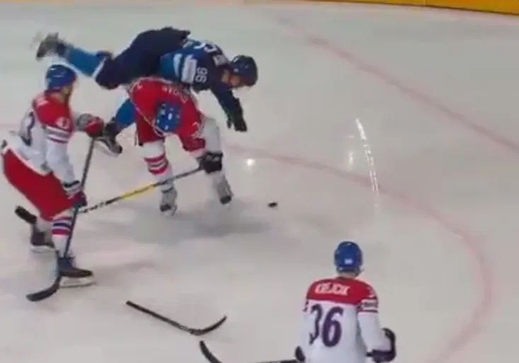 Řízek Gudas! Luxusně nabral Fina, pak okořenil zázračný obrat gólem!