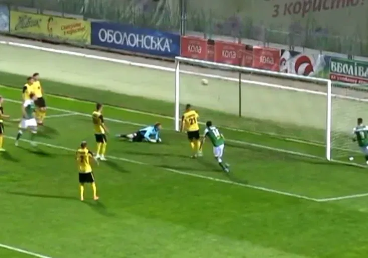 Supervlastňák na Ukrajině! Fotbalista v závěru rozhodl dokonalou střelou! Měl vsazeno?