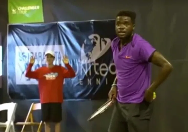 Tenisty rušil během zápasu hlasitý sex. Jejich reakce vás dostane!