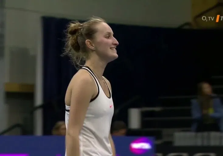 Úžasná Vondroušová smetla Strýcovou a v 17 letech si zahraje životní finále!