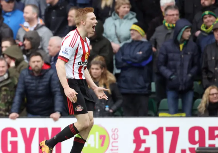 Dovolená se změnila v boj o přežití. Hrdina z Premier League zachránil tři životy!