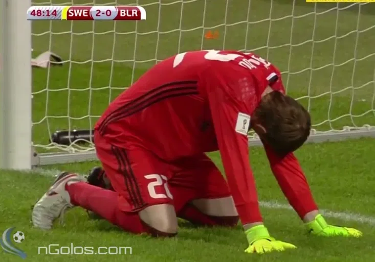 Největší klaun kvalifikačního víkendu? Výkon běloruského brankáře vás musí rozesmát