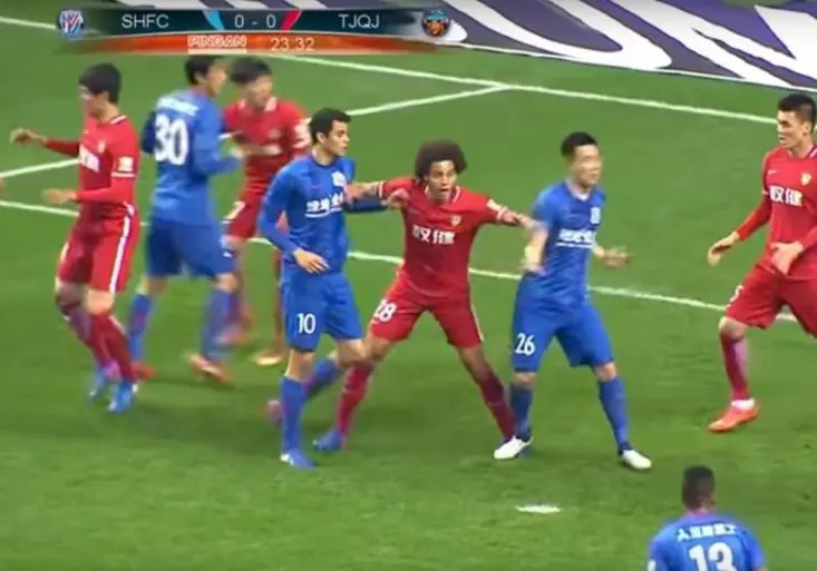 Bláznivá čínská liga! Za TOHLE dostal reprezentant ŠEST měsíců stopku!