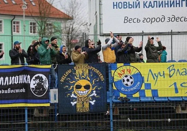 To je oddanost! Tihle fanoušci uspořádali neskutečný výjezd! Za týmem jeli přes půl světa!