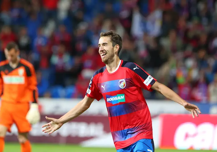 Sparta dál tápe. Slavia jen remizovala. Vrátí se Plzeň do čela tabulky? Sledujte O2 TV Sport