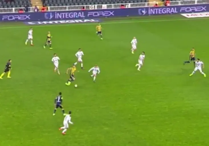 Obránce Škrtel se proměnil v Messiho! Fanoušci stále nevěří, co předvedl