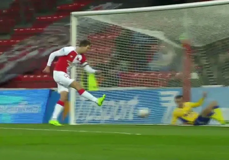 Díky selhání Teplic červenobílá síla odolala! Jak Slavia vydolovala vítězství?