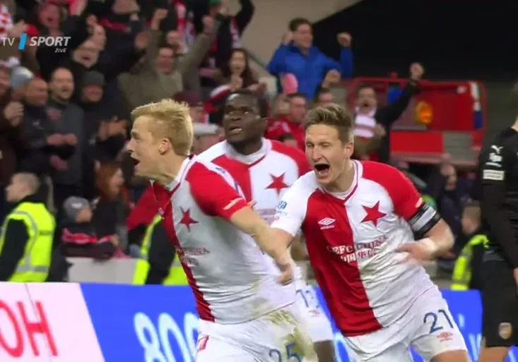Nezastavitelná Slavia! Eden oslavuje výhru nad mistrovskou Plzní. Jak rozhodl Frydrych?