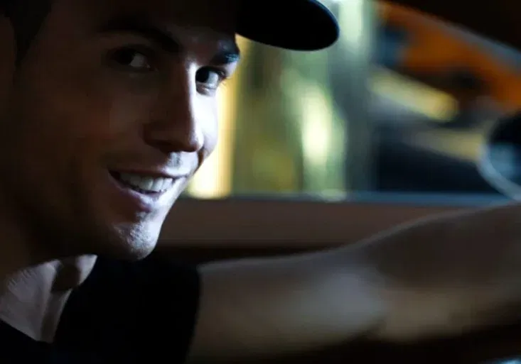 Cristiano Ronaldo prohnal po okruhu Bugatti Chiron! Podívejte se na jeho ďábelskou jízdu