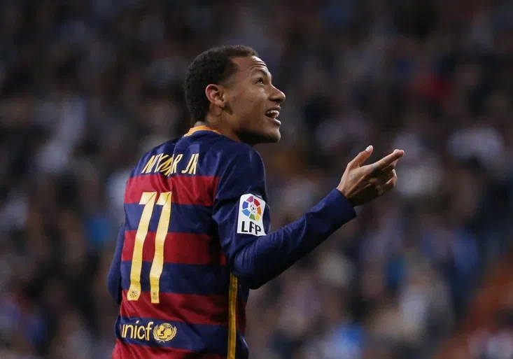 Za kouče se nepostavil, ale spoluhráči se vysmál! Jak Neymar zesměšnil Piquého?