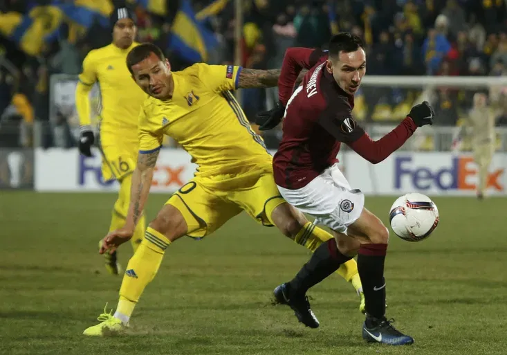 Loučení Sparty s Evropou: Karavajev dal krásný gól! Za co vyloučili Costu?