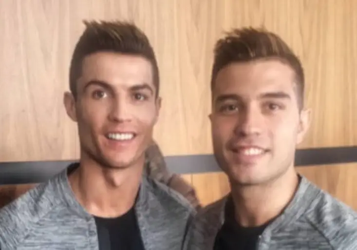 Oficiální dvojník Cristiana Ronalda: Musím tvrdě makat a chodím ke stejnému kadeřníkovi