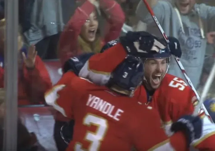 Jágrův parťák dal 1. gól v sezoně! Komentátor Huberdeaua přivítal perfektní hláškou