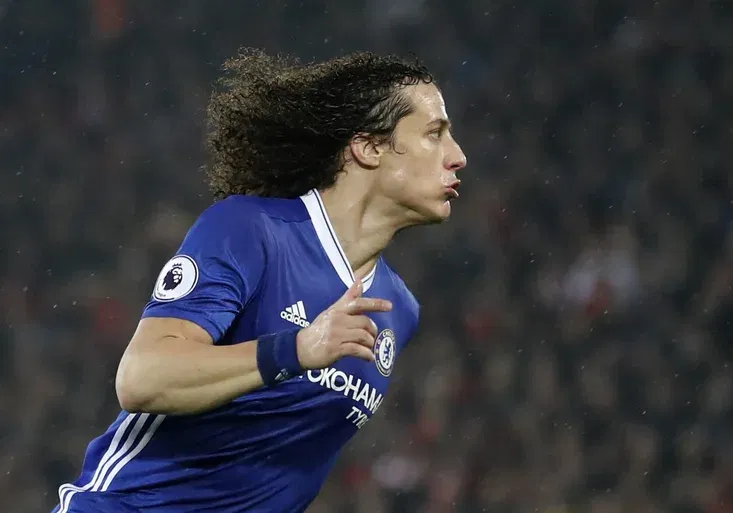 To byla rána! Jak David Luiz z Chelsea parádně nachytal Mignoleta? Ten se mohl uvztekat!