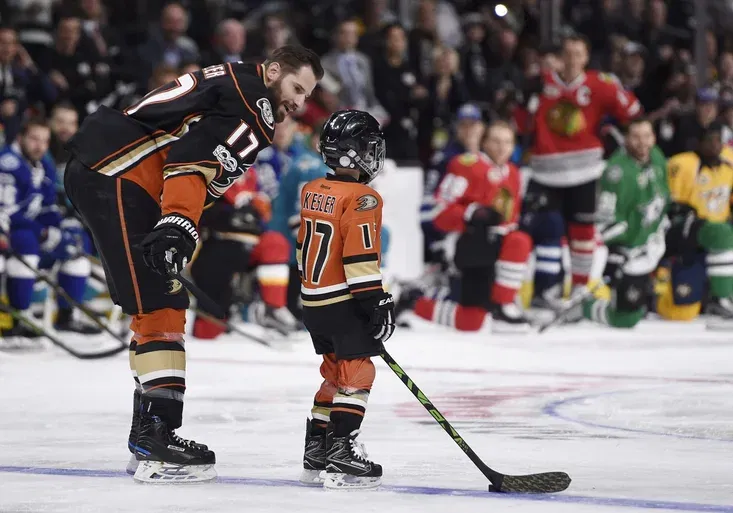 Viděli jste nejlepší nájezd z All-Star game NHL? Na svědomí ho měl 6letý kluk!