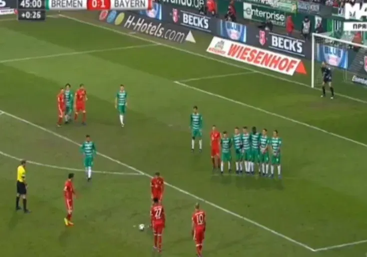 Luxusní Alabův přímák! Jak vykouzlil levačkou vítězství Bayernu?