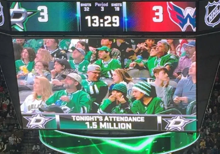 Trefa do černého!? Tým NHL Dallas Stars si vystřelil z Donalda Trumpa