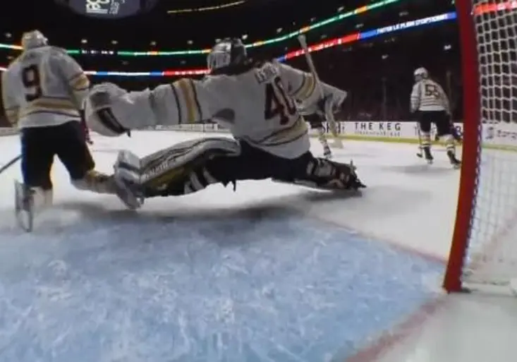 Kouzelné lapačky! Lehner vytáhl akrobatický zákrok snů, Price předvedl úžasný semafor