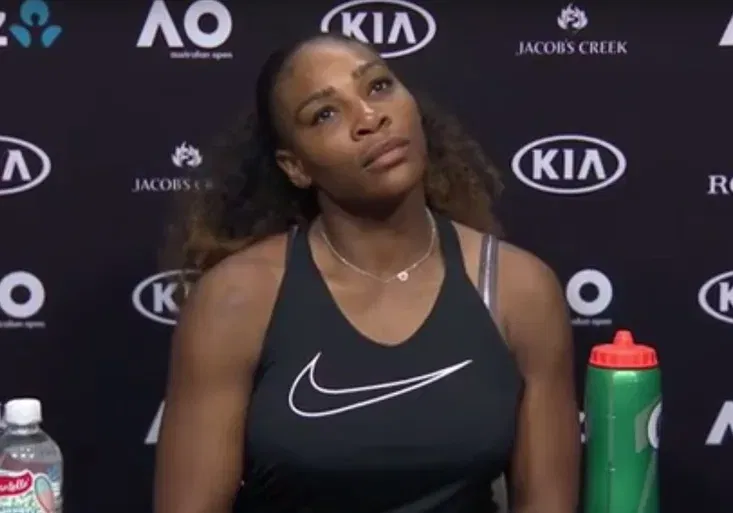 Bizarní tiskovka: Serena nesnesla kritiku a donutila novináře k omluvě!