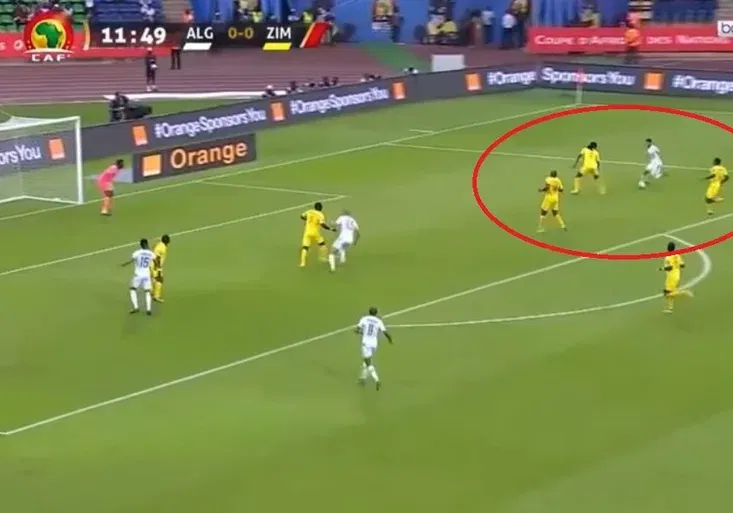 Pěkně je povodil! Jak Riyad Mahrez dvakrát vyškolil obranu i se sparťanem Costou?