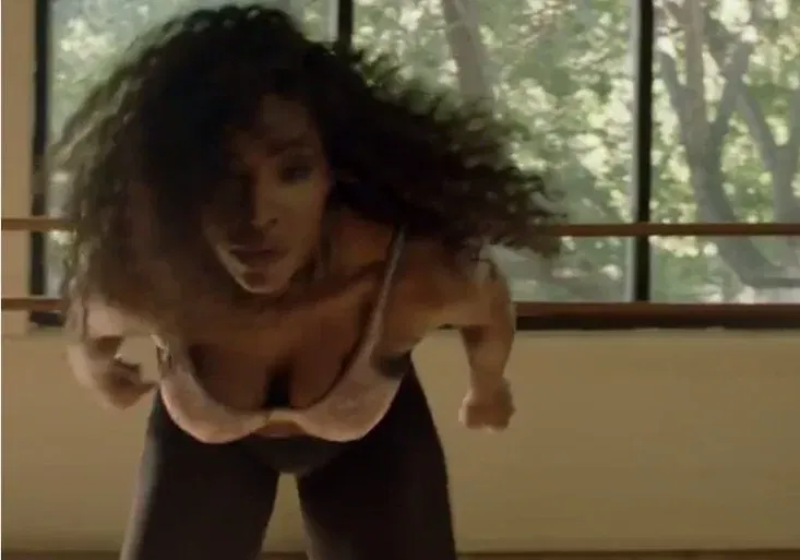 Ta se odvázala! Sexy dračice Serena Williamsová řádila ve spodním prádle!